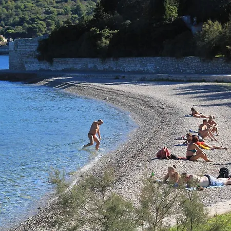 With A Parking Space - 8883 Vis