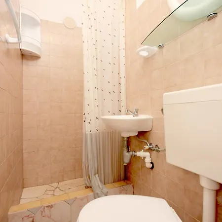 Appartement With A Parking Space - 8883