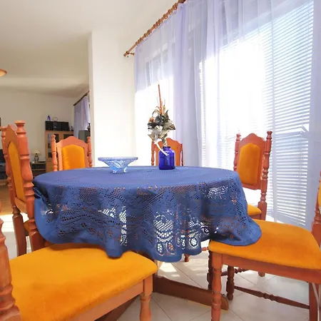 Appartement With A Parking Space - 8883