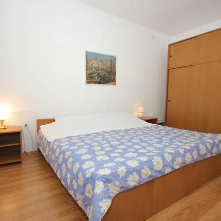 Appartement With A Parking Space - 8883 Vis