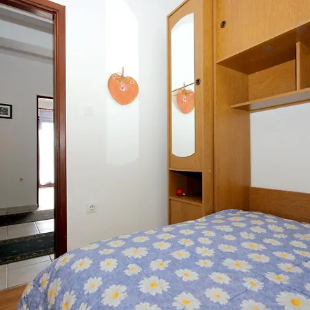 Appartement With A Parking Space - 8883